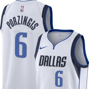kristaps porzingis white jersey
